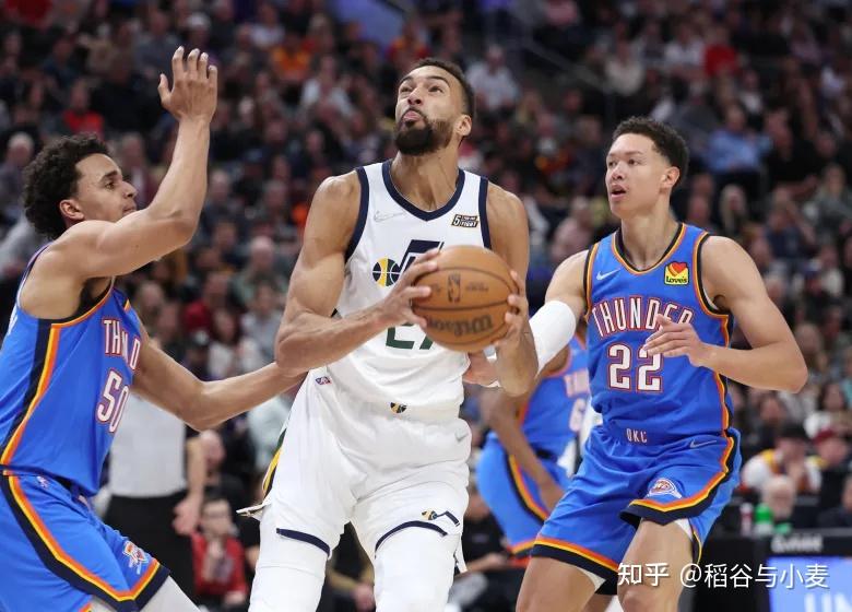 从犹他爵士内部沟通备战欧超杯到Rookie在篮网比赛中失利，里昂清晨造点机会的简单介绍